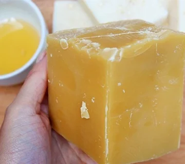 قیمت موم کلوخ زنبور